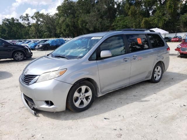 2011 Toyota Sienna LE