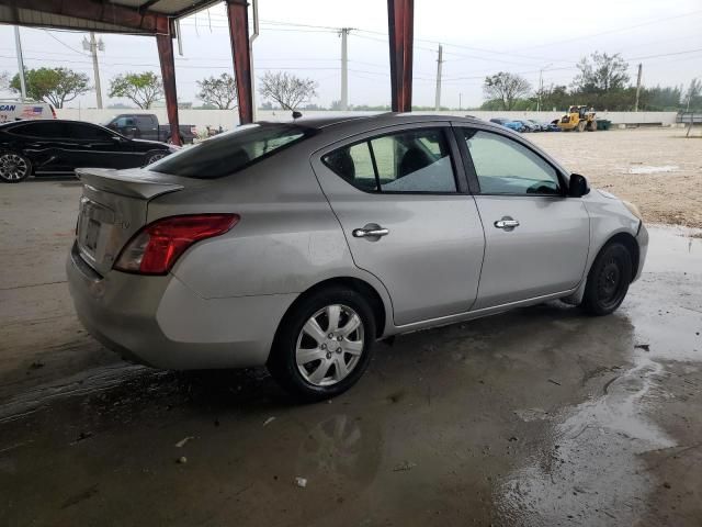 2013 Nissan Versa S