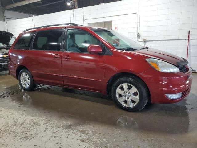 2004 Toyota Sienna XLE