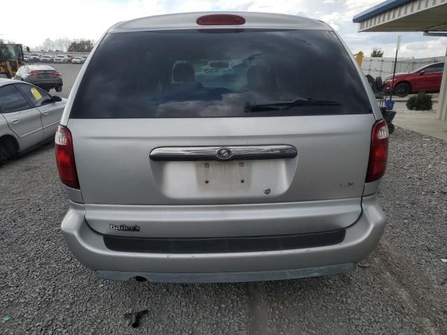 2005 Chrysler Town & Country LX