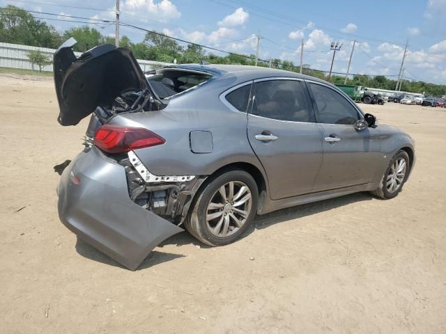 2017 Infiniti Q70 3.7