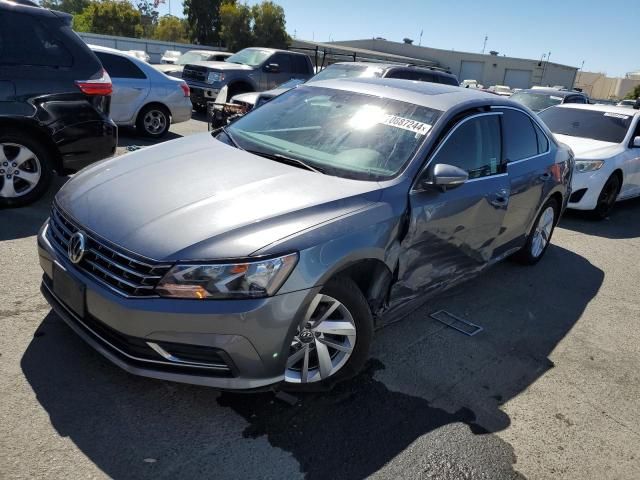 2018 Volkswagen Passat SE