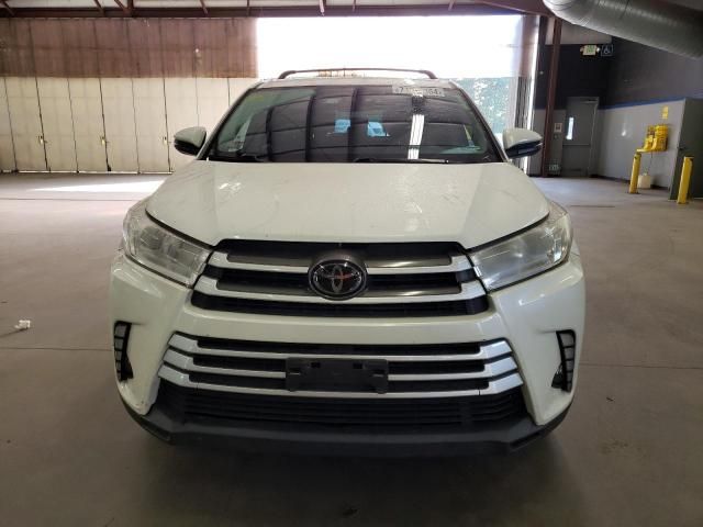 2019 Toyota Highlander LE