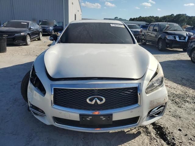 2015 Infiniti Q70 3.7