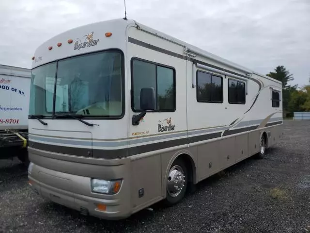 2001 Freightliner Chassis X Line Motor Home