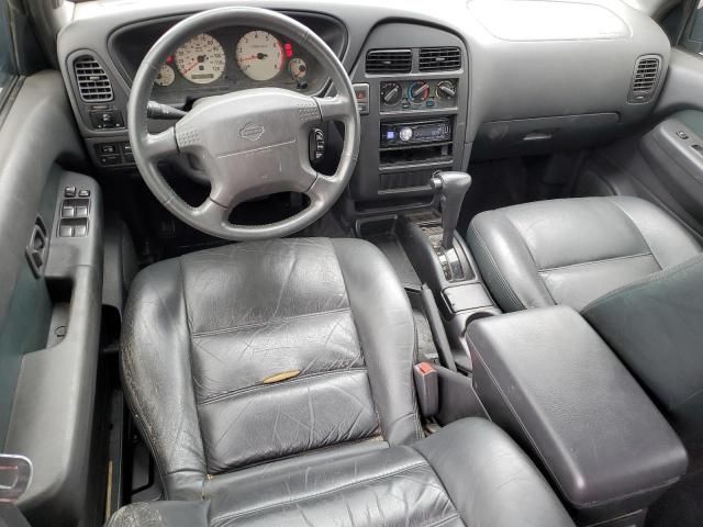 1999 Nissan Pathfinder LE