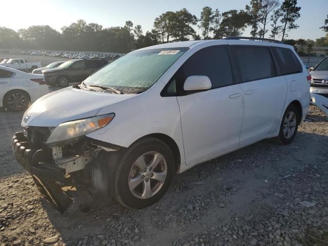 2011 Toyota Sienna LE