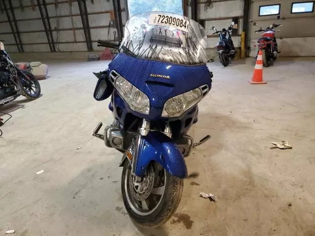 2001 Honda GL1800