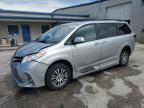 2020 Toyota Sienna XLE