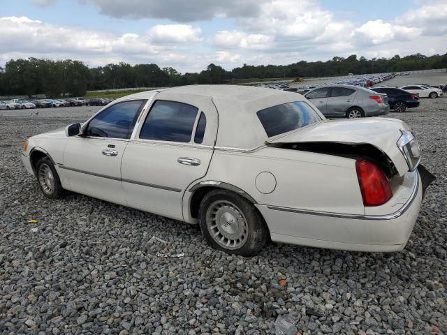 1999 Lincoln Town Car Executive