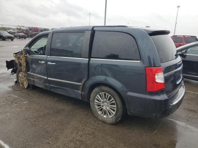 2014 Chrysler Town & Country Touring L