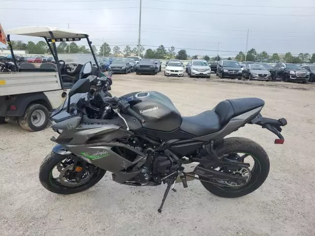 2024 Kawasaki EX650 R