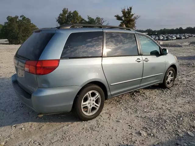 2005 Toyota Sienna XLE