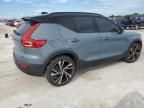 2022 Volvo XC40 T5 R-Design