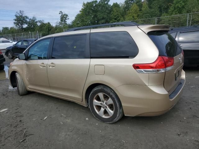 2013 Toyota Sienna LE