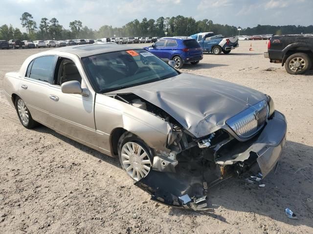 2003 Lincoln Town Car Signature