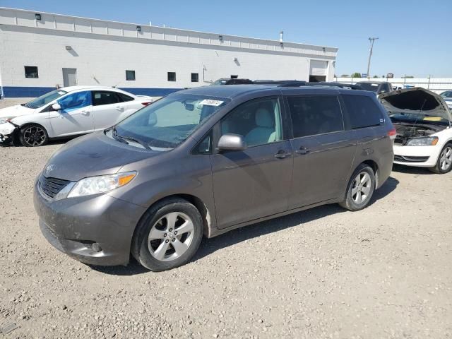 2011 Toyota Sienna LE