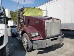 Salvage trucks for sale at Cahokia Heights, IL auction: 2016 Kenworth Construction T800