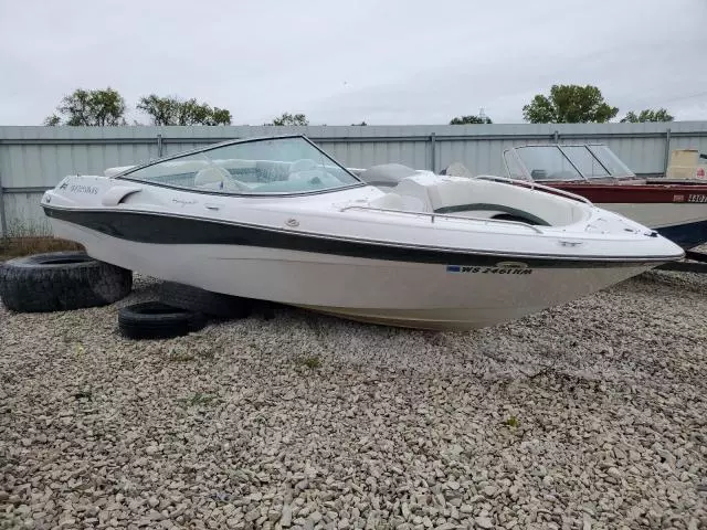 2000 Four Winds Boat