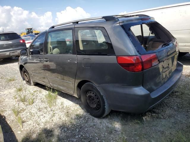 2004 Toyota Sienna CE