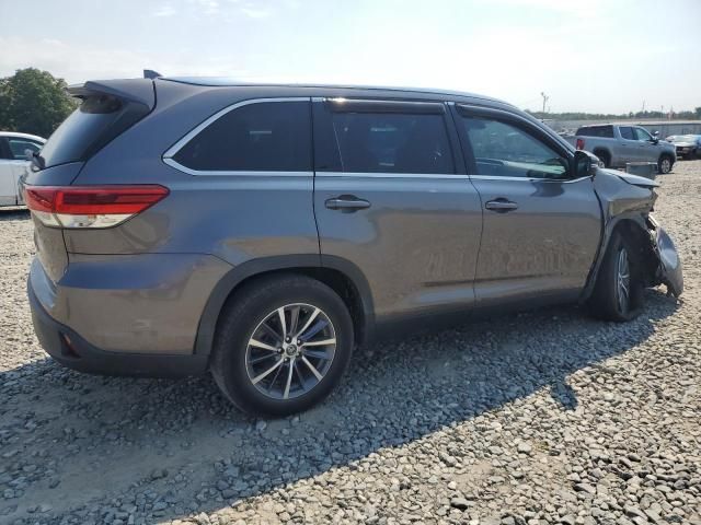 2019 Toyota Highlander SE