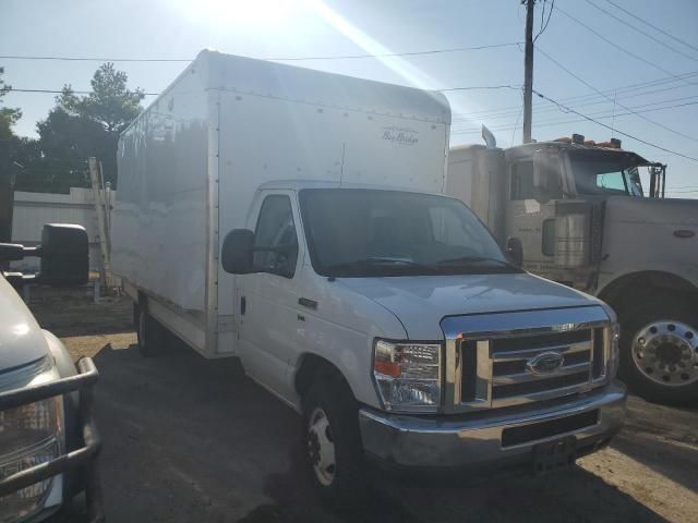 2019 Ford Econoline E350 Super Duty Cutaway Van