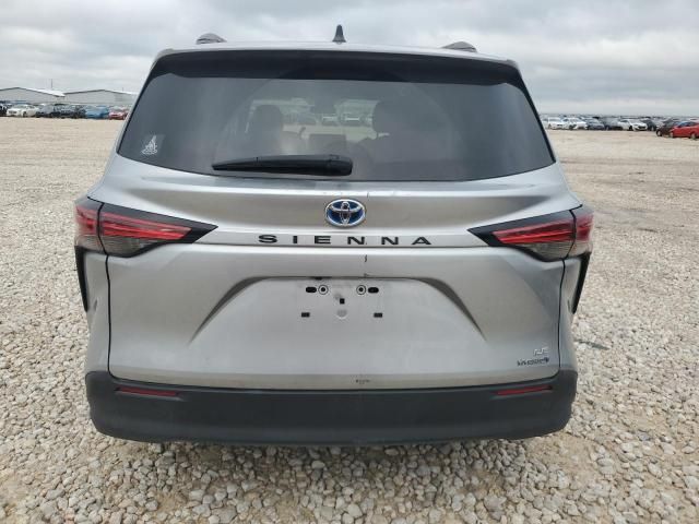 2021 Toyota Sienna LE