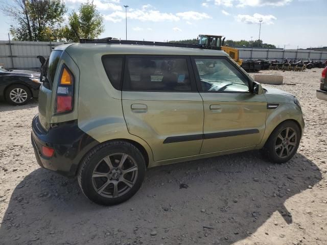 2010 KIA Soul +