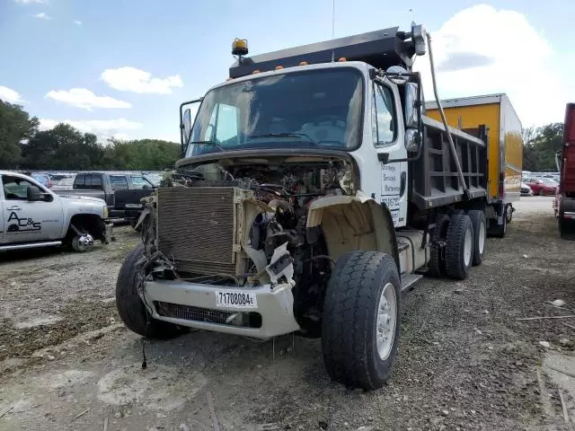 2010 Freightliner M2 106 Medium Duty