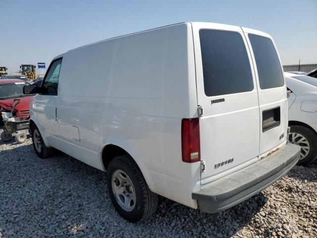 2003 GMC Safari XT