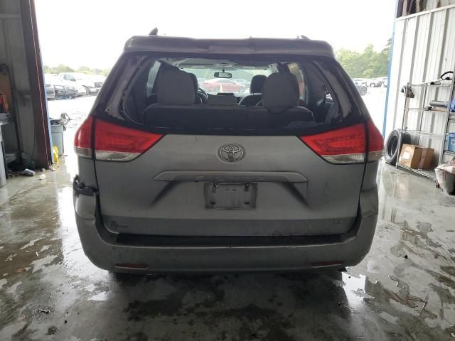 2011 Toyota Sienna LE