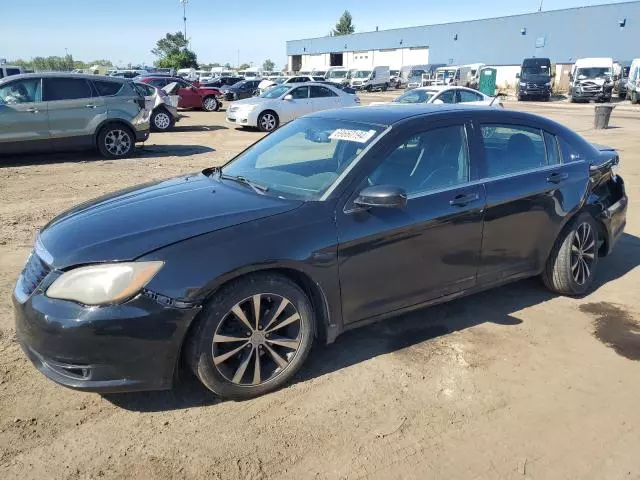 2014 Chrysler 200 Limited