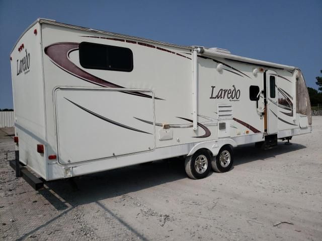 2009 Laredo Camper