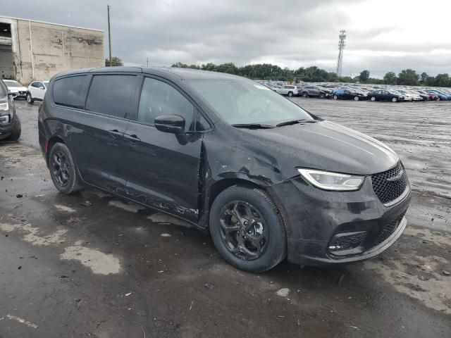 2022 Chrysler Pacifica Hybrid Touring L