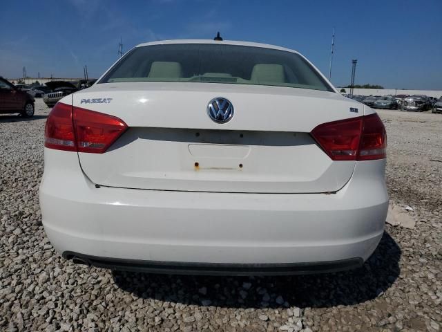 2013 Volkswagen Passat SE