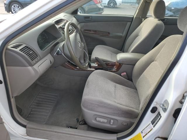 2004 Toyota Camry LE