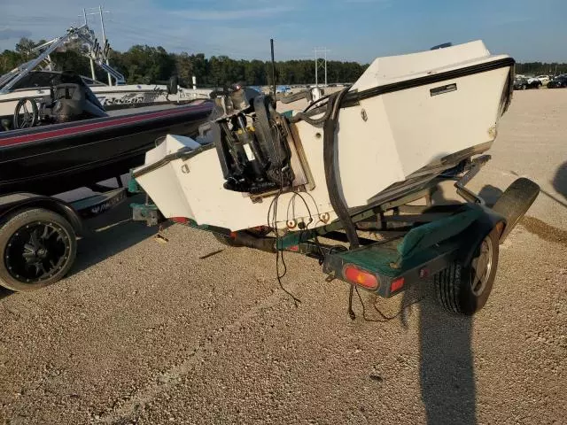 1996 Land Rover Boat