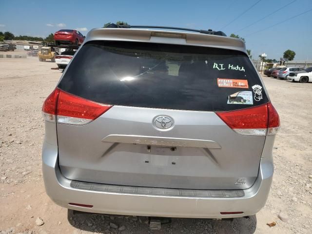 2012 Toyota Sienna LE