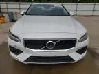 2020 Volvo S60 T6 Momentum