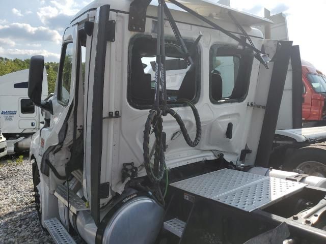 2021 Freightliner Cascadia 126