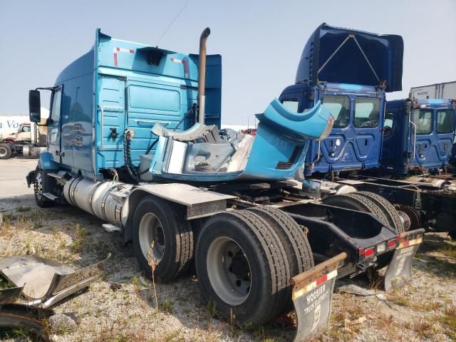 2013 Volvo VN VNL