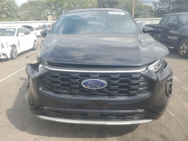 2023 Ford Escape ST Line Select