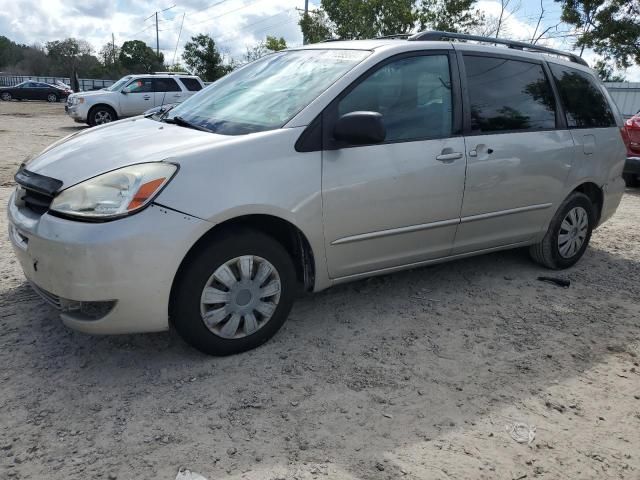 2004 Toyota Sienna CE