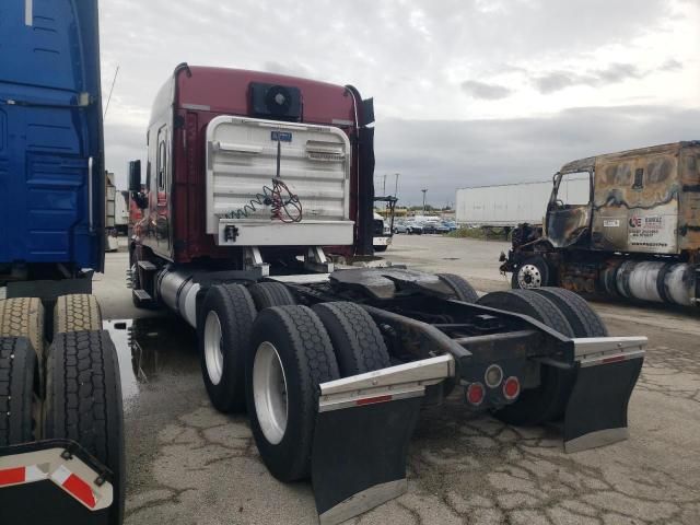 2017 Freightliner Cascadia 125