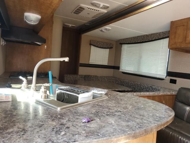 2016 Crossroads Travel Trailer