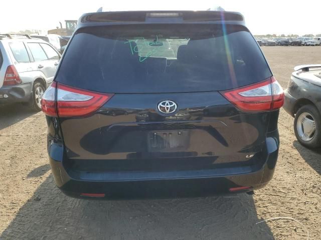 2016 Toyota Sienna LE