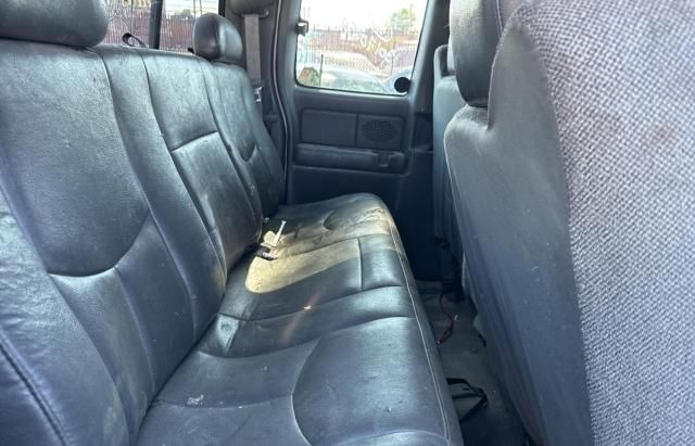 2004 GMC Sierra K2500 Heavy Duty