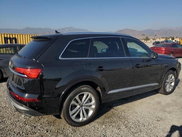 2025 Audi Q7 Premium