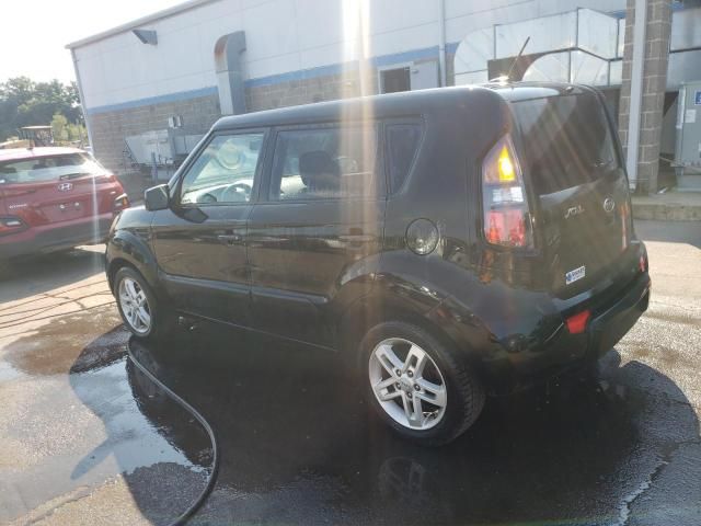 2011 KIA Soul +