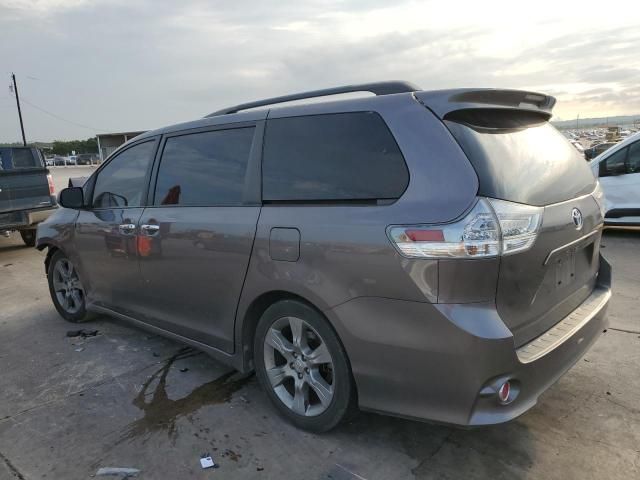 2014 Toyota Sienna Sport